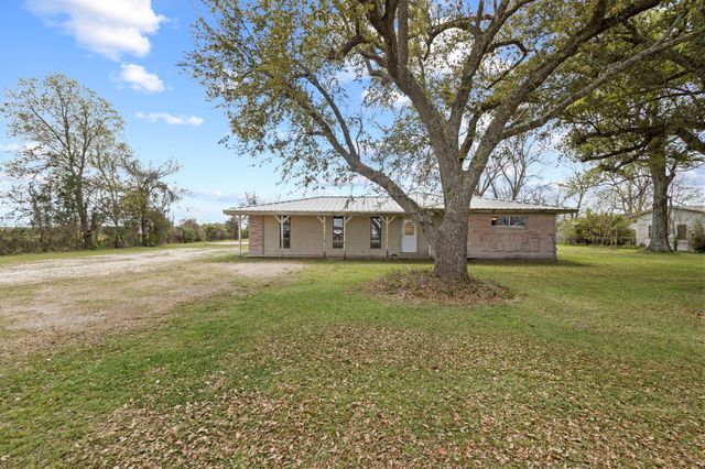 19961 Englin Road, Winnie, TX 77665
