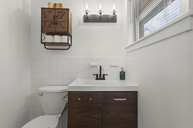 19961 Englin Road, Winnie, TX 77665