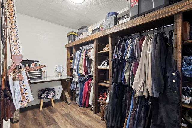 19961 Englin Road, Winnie, TX 77665