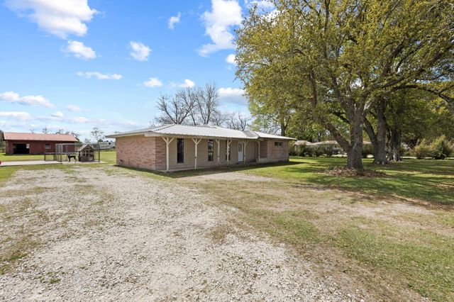 19961 Englin Road, Winnie, TX 77665