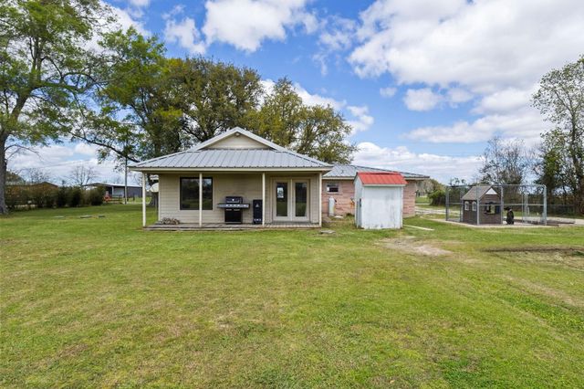 19961 Englin Road, Winnie, TX 77665