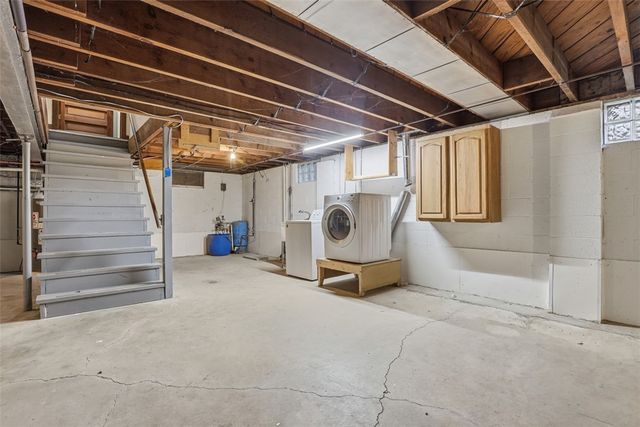 123 Wampum Road, Big Beaver, PA 16157