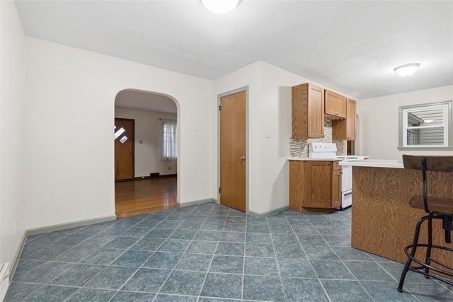 123 Wampum Road, Big Beaver, PA 16157