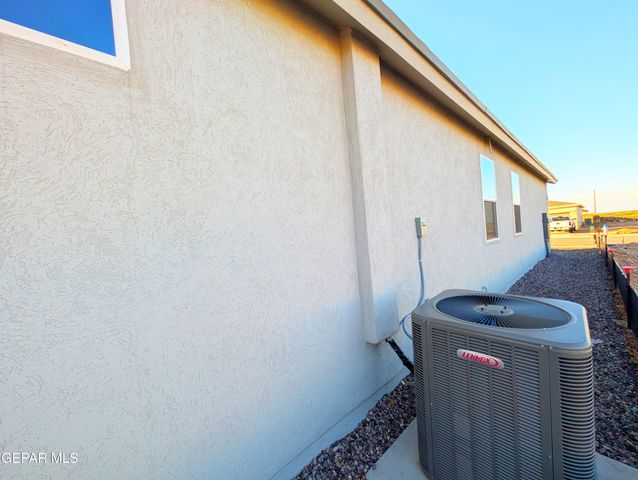 5052 Andrew Jorel Drive, El Paso, TX 79938