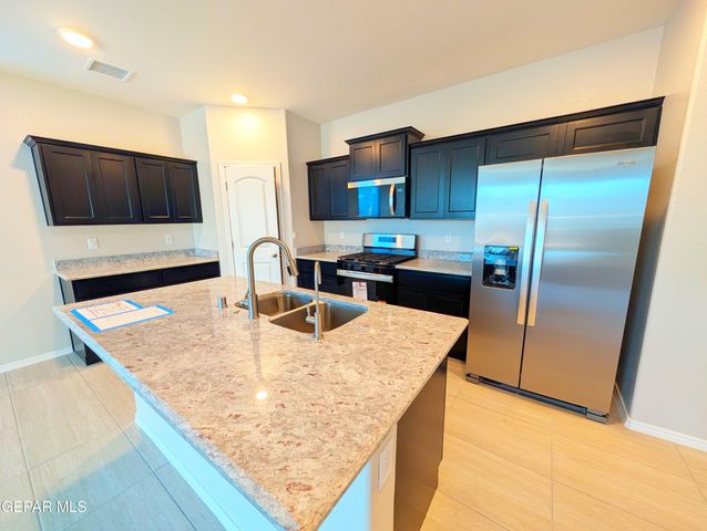 5052 Andrew Jorel Drive, El Paso, TX 79938