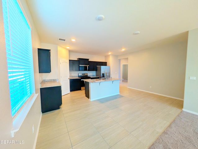 5052 Andrew Jorel Drive, El Paso, TX 79938