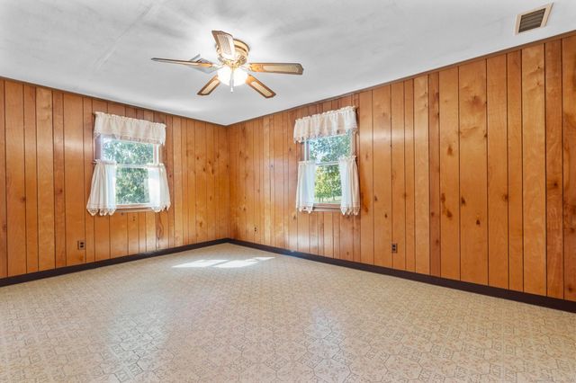 50 Washington Street, Milford, CT 06460
