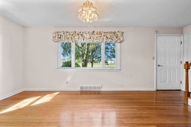 50 Washington Street, Milford, CT 06460