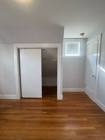 12 Pickwick, Marblehead, MA 01945