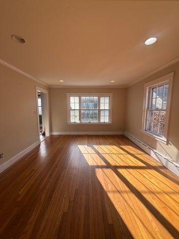 12 Pickwick, Marblehead, MA 01945