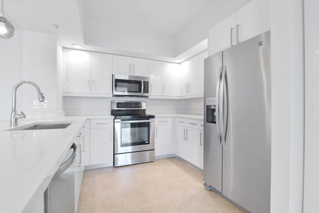100 N Federal Highway 734, Fort Lauderdale, FL 33301