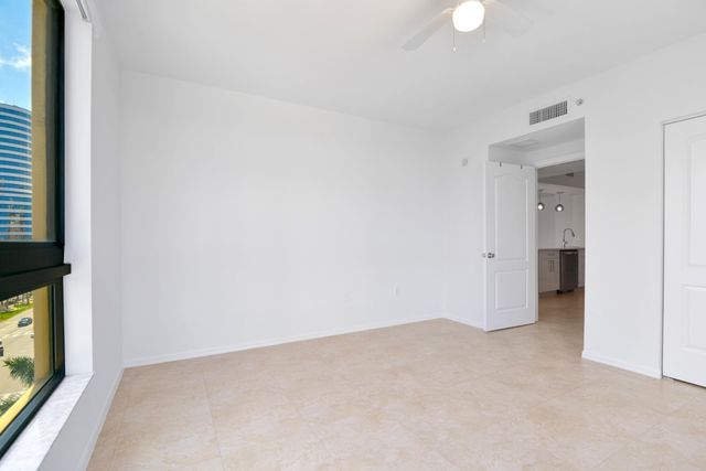 100 N Federal Highway 734, Fort Lauderdale, FL 33301
