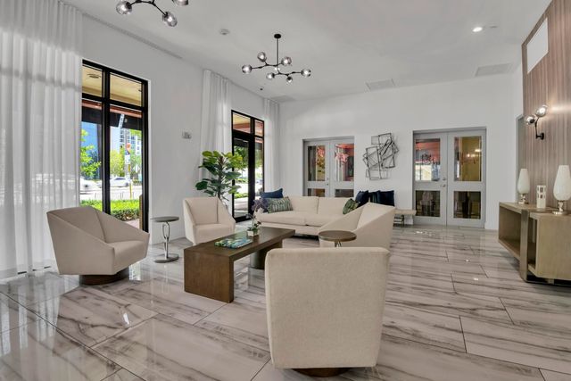 100 N Federal Highway 734, Fort Lauderdale, FL 33301