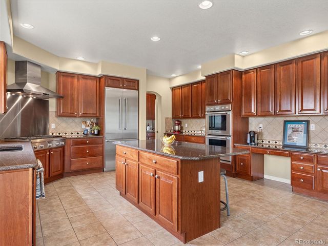 2402 Elkhorn Ranch Street, Parker, CO 80138