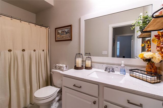 15961 Prairie Rose Drive, Mcloud, OK 74851