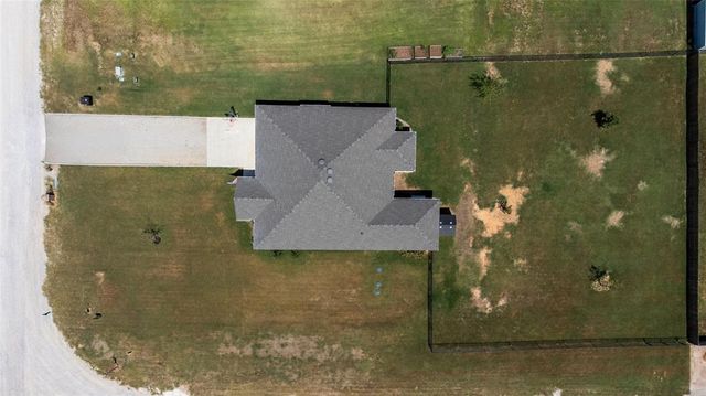 15961 Prairie Rose Drive, Mcloud, OK 74851