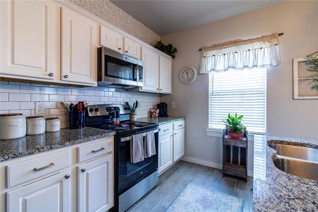 15961 Prairie Rose Drive, Mcloud, OK 74851