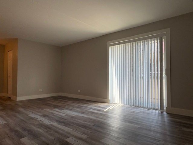 1463 Mercury Drive 408, Schaumburg, IL 60193