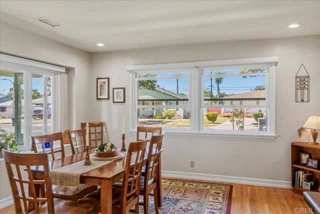 118 N Ashford Place, Fullerton, CA 92831