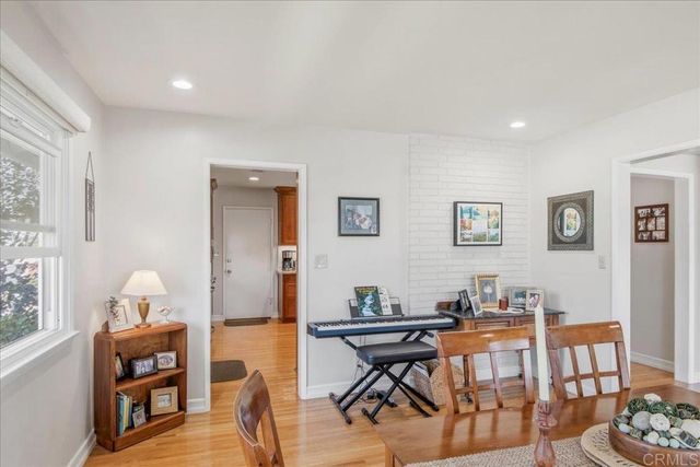 118 N Ashford Place, Fullerton, CA 92831