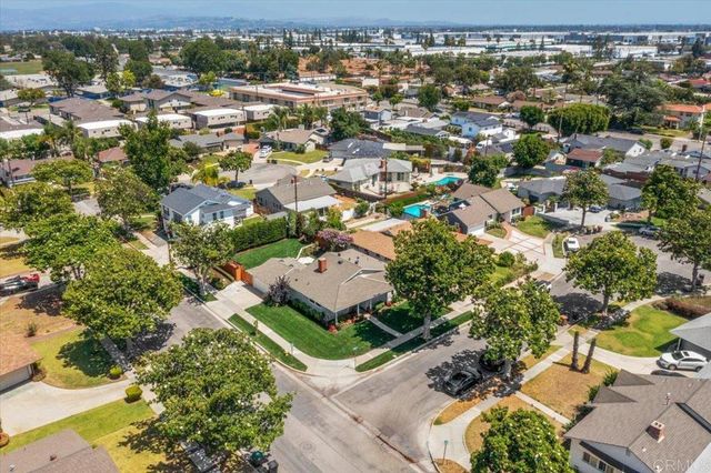 118 N Ashford Place, Fullerton, CA 92831