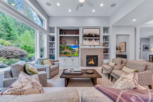 24132 NE 131st Terrace, Redmond, WA 98053