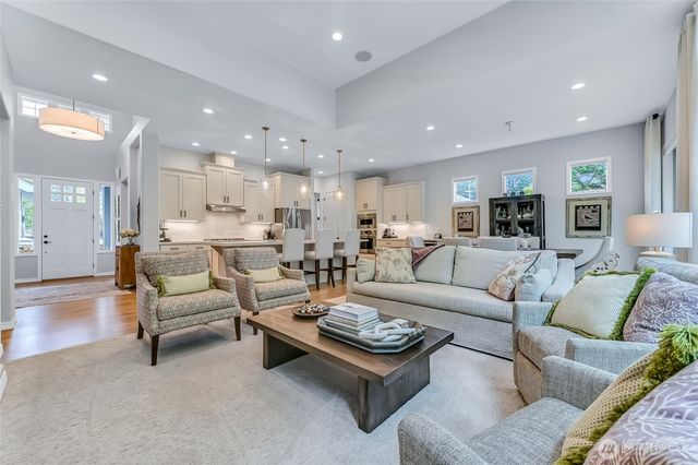 24132 NE 131st Terrace, Redmond, WA 98053