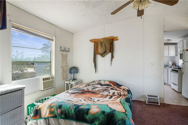 5202 W Brook Drive, Golden Valley, AZ 86413