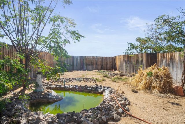 5202 W Brook Drive, Golden Valley, AZ 86413