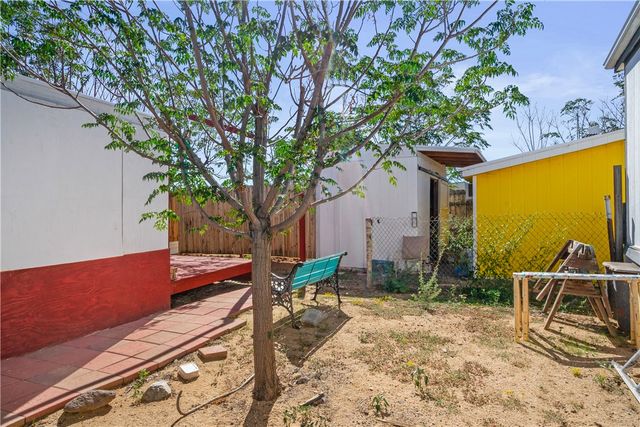 5202 W Brook Drive, Golden Valley, AZ 86413