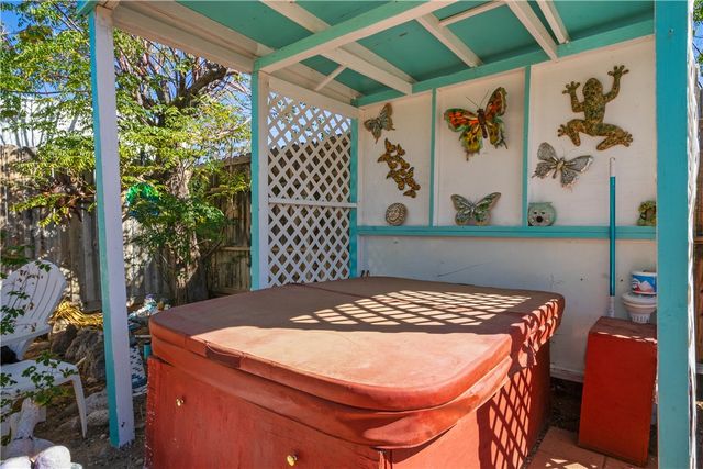 5202 W Brook Drive, Golden Valley, AZ 86413