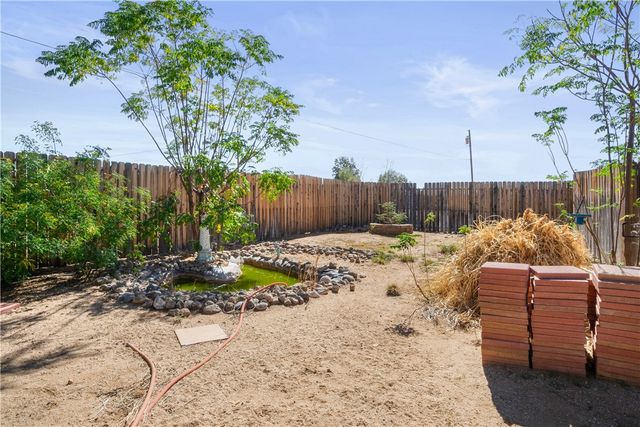 5202 W Brook Drive, Golden Valley, AZ 86413