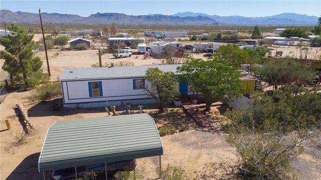 5202 W Brook Drive, Golden Valley, AZ 86413