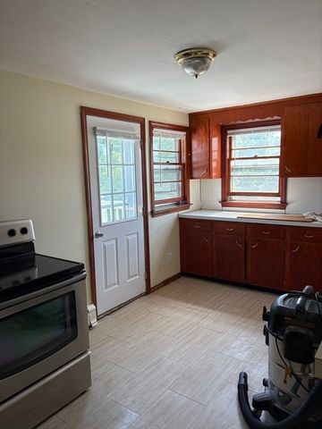 14 Reynolds Ave A, Randolph, MA 02368