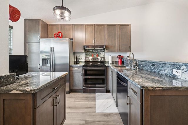 10820 43RD STREET N 902, Clearwater, FL 33762