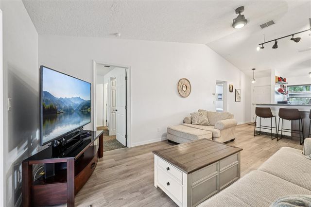 10820 43RD STREET N 902, Clearwater, FL 33762