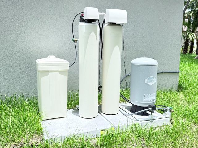 1074 KACERIK STREET, North Port, FL 34288