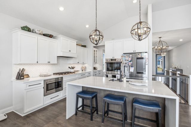 13301 Fondant Trail N, Hugo, MN 55038