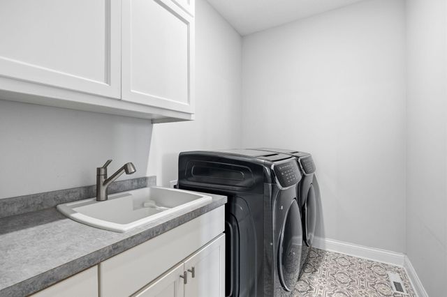 13301 Fondant Trail N, Hugo, MN 55038