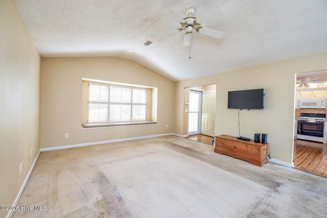 948 Birch Creek Drive, Wilmington, NC 28403