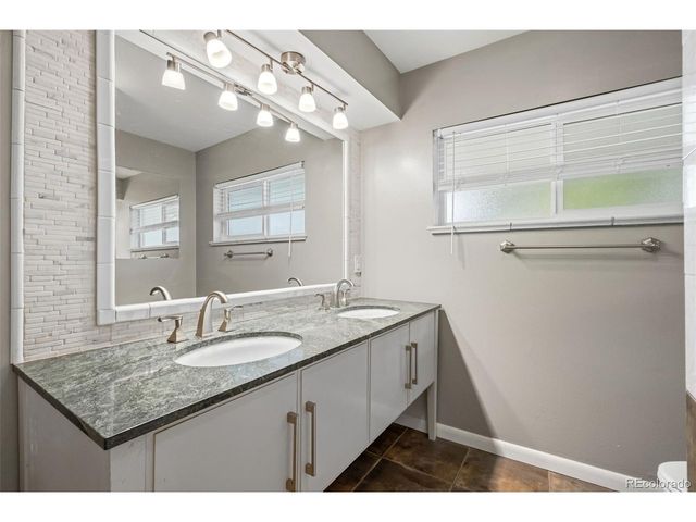3737 Lipan St, Denver, CO 80211