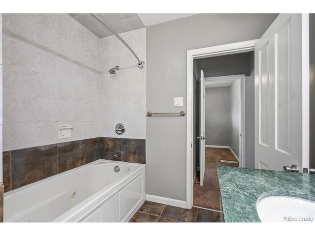 3737 Lipan St, Denver, CO 80211