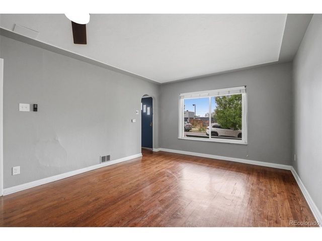 3737 Lipan St, Denver, CO 80211