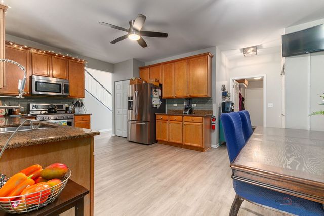 1845 Watercolor Place, Grayslake, IL 60030