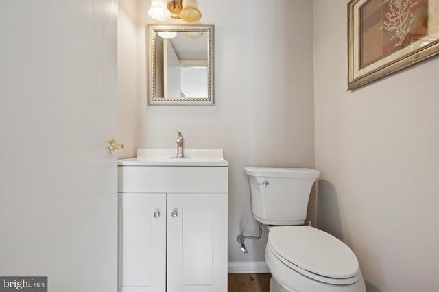 72 E HERON RD, Southampton, PA 18966