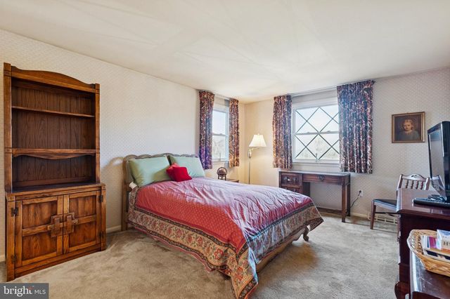 72 E HERON RD, Southampton, PA 18966