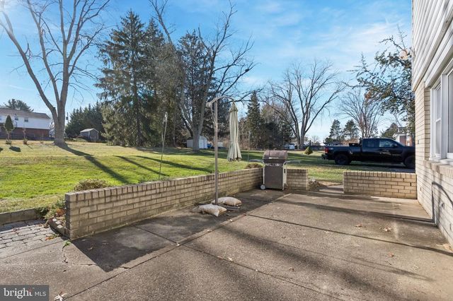 72 E HERON RD, Southampton, PA 18966