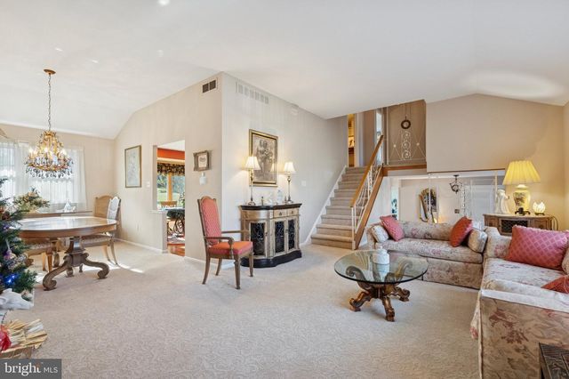 72 E HERON RD, Southampton, PA 18966