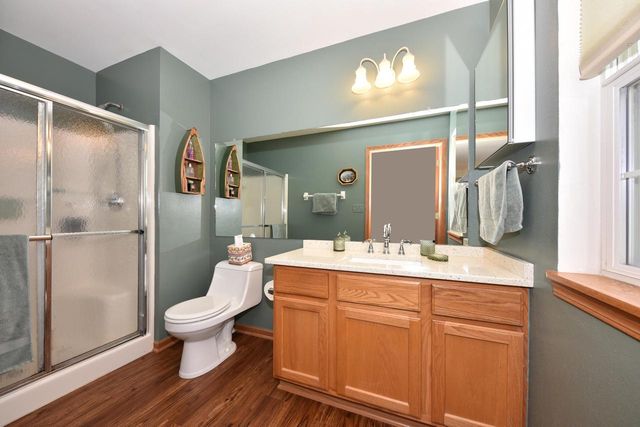 1875 Woodview CIRCLE, Port Washington, WI 53074