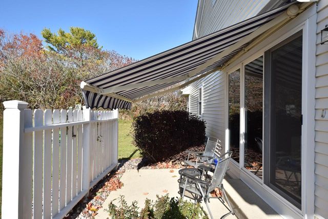 1875 Woodview CIRCLE, Port Washington, WI 53074